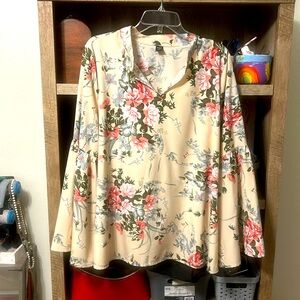 Shein Floral top size 2x